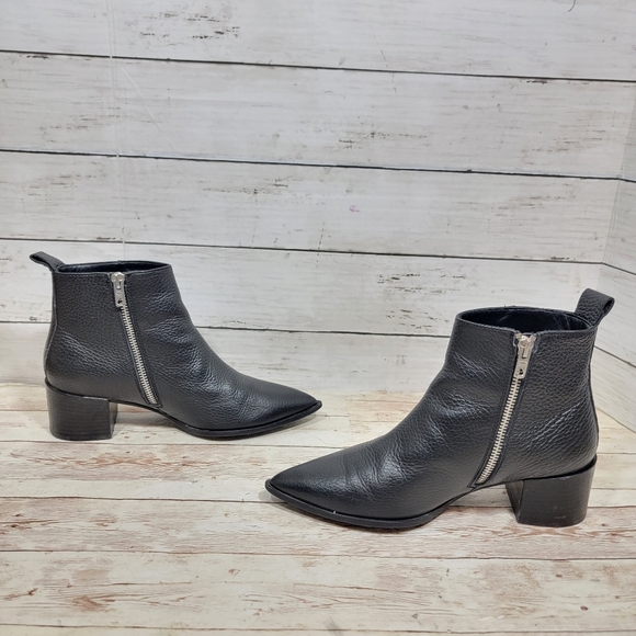 Everlane Boss boot in black pebbled leather - Picture 7 of 10